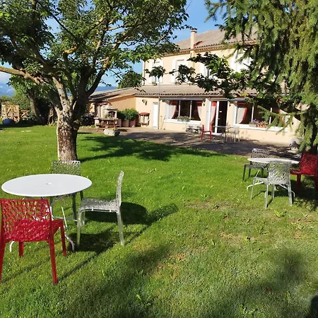 Le Petit Caboulot En Pleine Nature